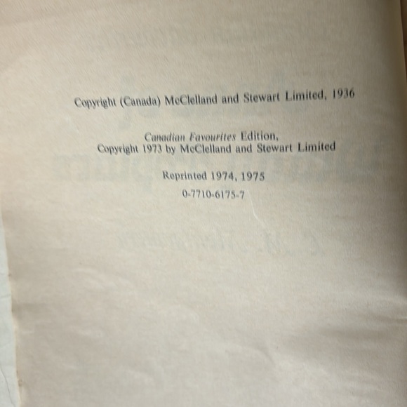 Vintage Anne of Windy Poplars Book - Picture 4 of 6